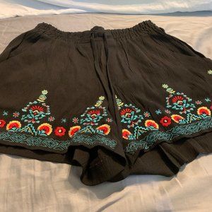 BCX Junior girl's Rayon shorts with embroidery elastic waist XS